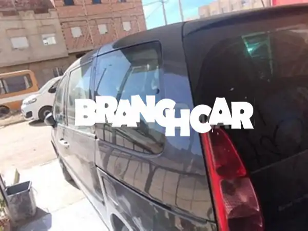 بيجو 807 HDI العائلية 7 مقاعد للبيع | موديل 2004 | جاهزة لرحلاتكم بسعر لا يُفوت 70,000!