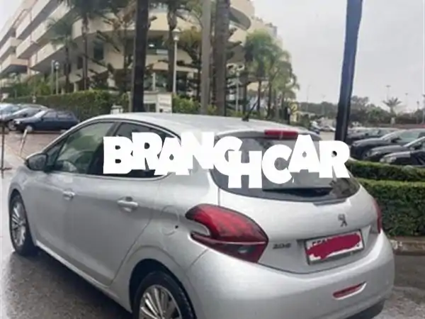 بيجو 208 ديزل 2018 مانيول للبيع في دار بوعزة - سيارة اقتصادية بسعر 120,000 درهم!