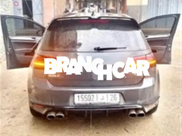 Golf 7 نظيفة جدا كلشي فيها ديال 7.5