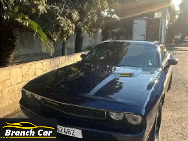 Dodge Challenger 2011 , very clean,12000$