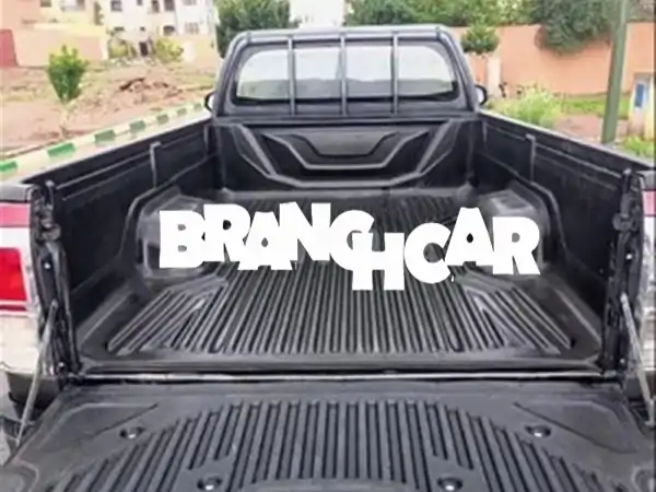 تويوتا هايلكس 2021 للبيع: رفيقك الأمين للمغامرات! (160 ألف كم، 5 أبواب، بسعر 185,000)