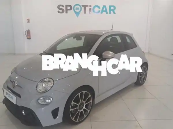 Abarth 595 2024: متعة أوتوماتيكية بسعر 269 ألف درهم! (Stellantis)