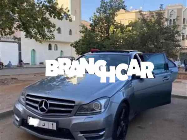 مرسيدس 220 موديل 2012 للبيع: فخامة ألمانية وأداء موثوق...