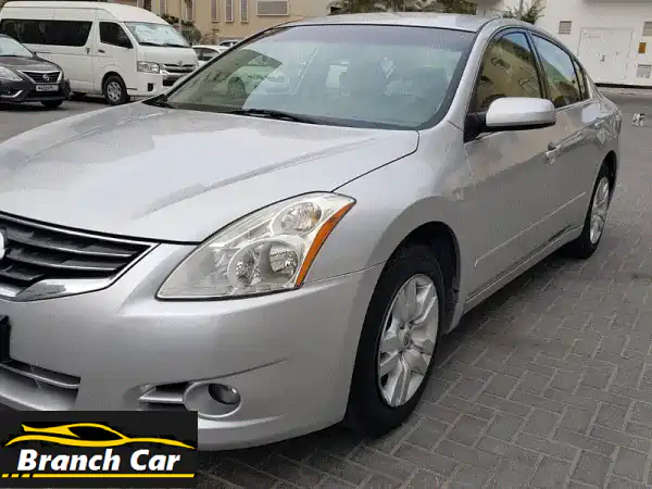 فرصة عاجلة: نيسان ألتيما 2012 فضي للبيع - تأمين ساري...