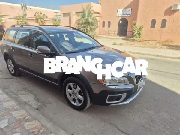 استثمر في الراحة والأداء: فولفو XC70 D5 ديزل 2011 | أوتوماتيك 4x4 | صيانة كاملة | انطلاق بلا حدود!