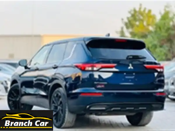 امتلك الفخامة والعملية: ميتسوبيشي اوتلاندر 2022 SE فل اوبشن | وارد أمريكي، بانوراما، 7 مقاعد