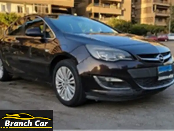 للبيع: أوبل أسترا كوزمو 2015 | الفئة الأعلى -...