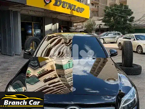 امتلك الفخامة والتميز: مرسيدس C-Class 2019 سوداء بالكامل...