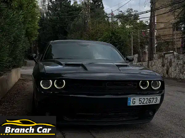 دودج تشالنجر 2015 V8 سوداء للبيع: قوة أسطورية وحضور...