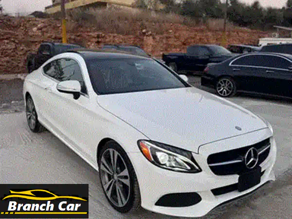 امتلك الفخامة والتميز: مرسيدس C-Class 2019 سوداء بالكامل | بانوراما، رادار، نقطة عمياء