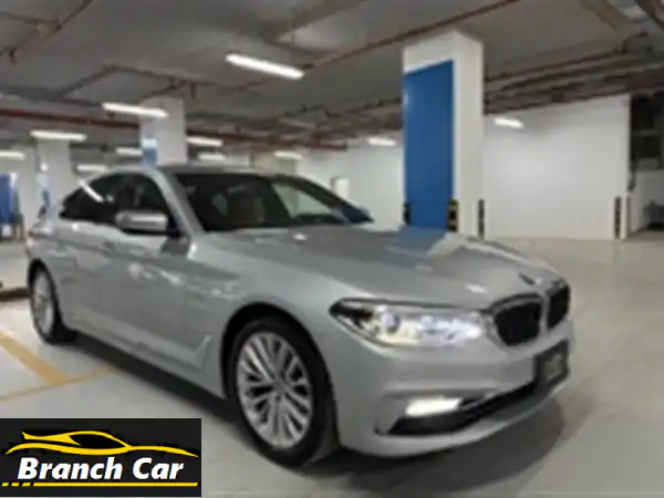 امتلك الفخامة الآن: BMW 520i 2018 للبيع في التجمع...