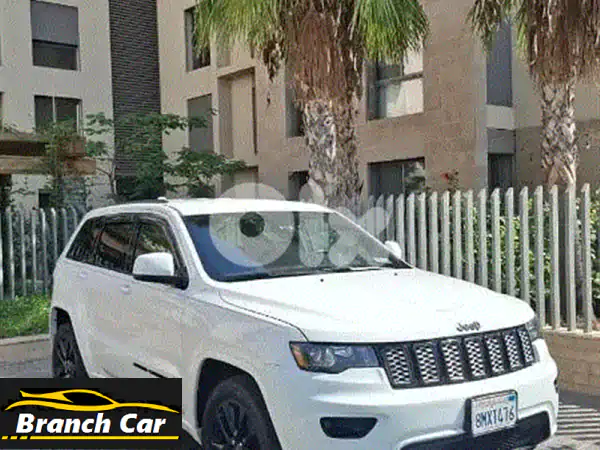 جيب جراند شيروكي 2017 ألتيتيود بيضاء | كارفاكس نظيف...