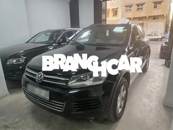 فولكس فاجن طوارق M2012 بولمان: فخامة، أداء، وأمان...