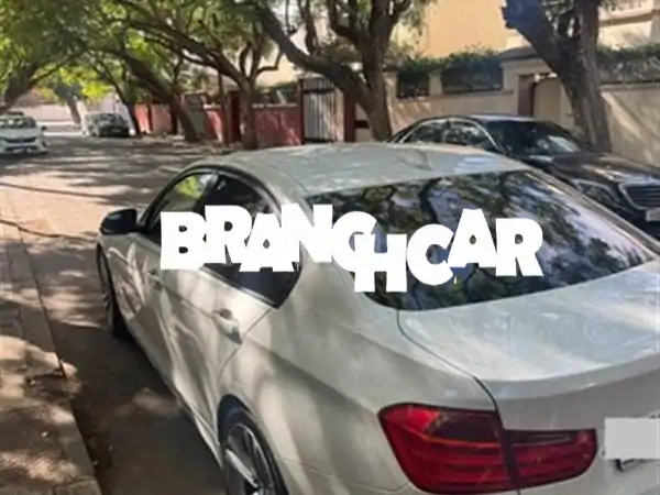 فخامة وأداء: BMW الفئة الثالثة F30 (2012) ديزل أوتوماتيك بالرباط - جاهزة للانطلاق!