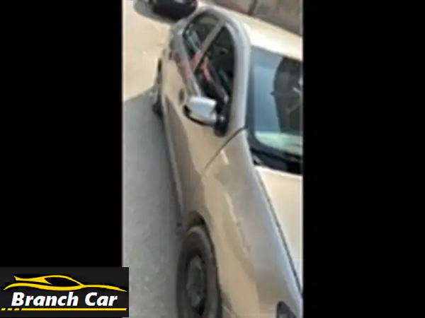 فرصة ذهبية! رينو لوجان 2016 فئة أولى | رخصة سنتين ونص...