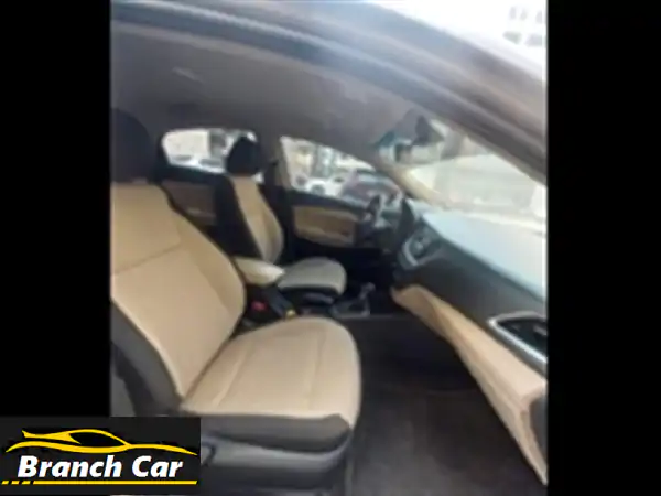 هيونداي اكسنت 2019 للبيع بأبوظبي: سيارة اقتصادية وموثوقة - قيمة لا تُضاهى!