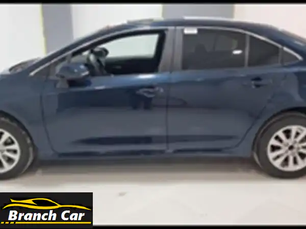 تويوتا كورولا 2024 P4: الأناقة الرياضية بفتحة سقف! تحت الضمان وصيانة الوكيل.