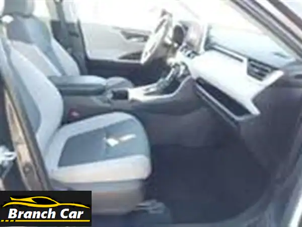 امتلك تويوتا راف فور 2024 في دبي: الـ SUV العائلية المثالية لمغامراتك اليومية!