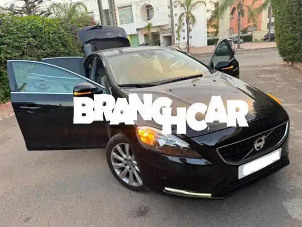 فرصة لا تعوض! فولفو V40 ديزل 2013 أوتوماتيك - بحالة...