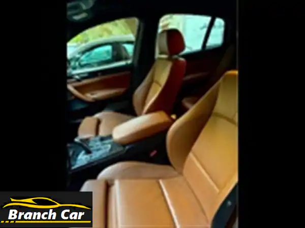 فرصة ذهبية! BMW X4 M 208 كحلي / جملي - 58 ألف كم - فبريكا بالكامل، رخصة وكاوتش وبطارية جدد! صيانة توكيل M Sport