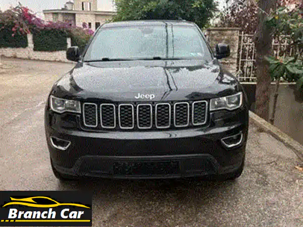 جيب جراند شيروكي 2017 أسود Laredo: دفع رباعي، نظيفة (Carfax)، 145 ألف ميل للبيع!