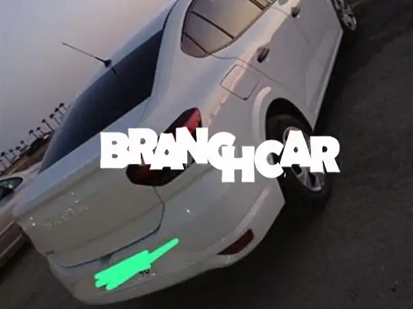 للبيع في طنجة: داسيا لوغان ديزل 2023 | مانيوال، 30 ألف كم، فرصة لا تفوّت!