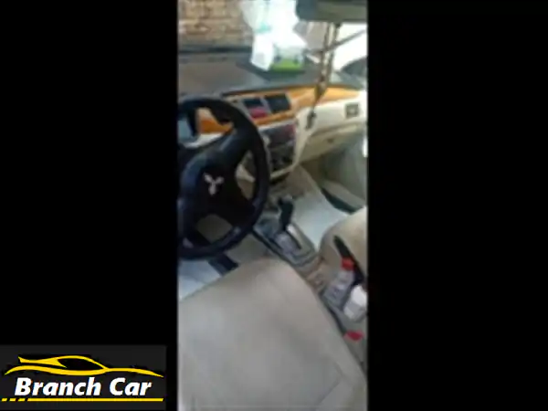 ميتسوبيشي لانسر بومة 2008