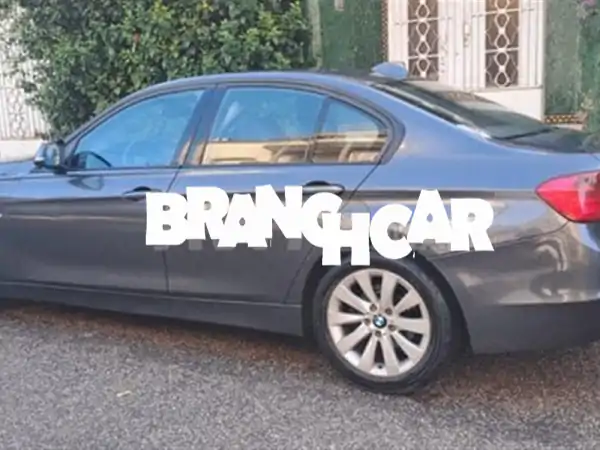 BMW الفئة الثالثة ديزل أوتوماتيك 2014 في الدار البيضاء