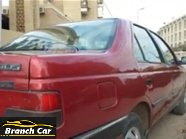 بيجو 405 الفرنساوية الأصيلة: سيدان الأداء الأسطوري والاعتمادية الخالدة!