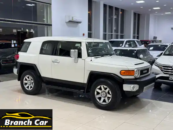 جاهز للمغامرة؟ تويوتا FJ كروزر 2022 أبيض للبيع في...