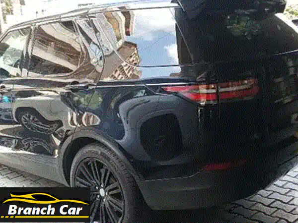 2017 Land Rover Discovery HSE Luxury (CLEANCARFAX)