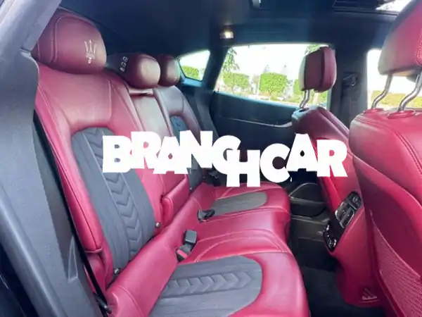 ماسيراتي ليفانتي 1 يد أولى