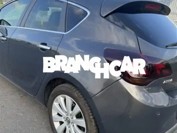 فرصة: أوبل أسترا 2013 ديزل يدوية (Cosmos) - عين عودة | اقتصادية ومجهزة بالكامل!