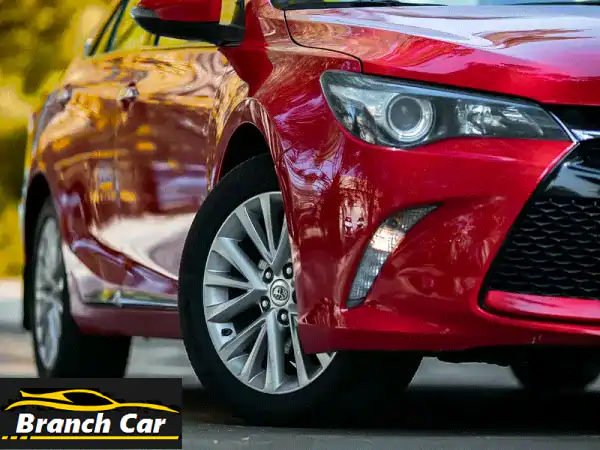 تويوتا كامري 2017 حمراء فل أوبشن للبيع بالبحرين - رفاهية، اعتمادية، وأفضل سعر!