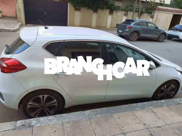 فرصة لا تعوض! كيا سيد 2017 ديزل كاملة المواصفات للبيع...