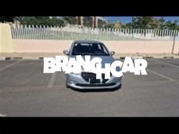 فرصة ذهبية: بيجو 301 موديل 2013 للبيع – عداد 10 آلاف كم فقط! الأمان والراحة بسعر 72,000