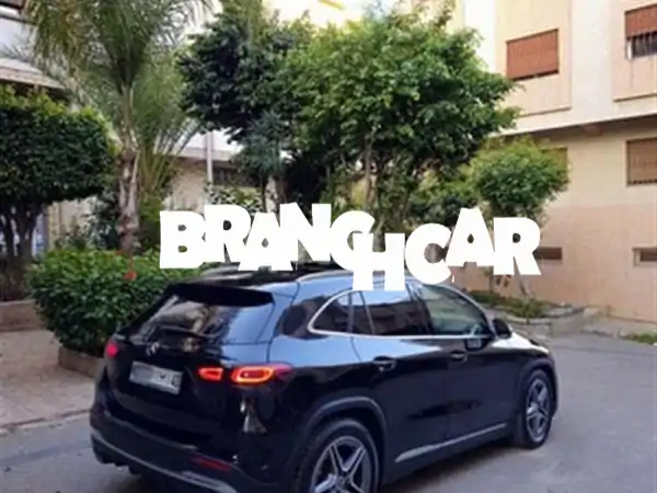 مرسيدس GLA AMG-line 2021 بطنجة: فخامة وأداء 150 حصان بحالة الوكالة للبيع!