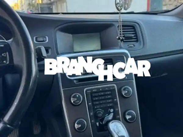 فولفو S60 موديل 2013 للبيع | حالة ممتازة | أناقة...