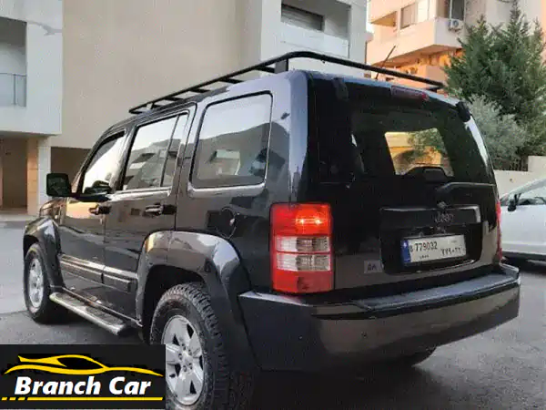 جيب شيروكي سبورت 2012 بلاك إيديشن - أناقة سوداء وقوة...