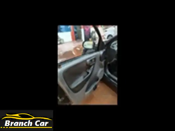 أوبل كورسا للبيع: فبريكا دواخل، موتور 90%، تكييف وكاوتش وبطارية جدد!