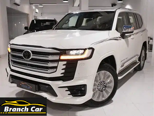 امتلك الأسطورة: تويوتا لاندكروزر 2025 VXR (أبيض) - زيرو...