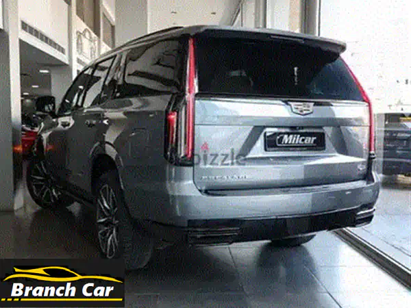 كاديلاك إسكاليد 2021 للبيع: فخامة بحالة الوكالة | 16,000 كم فقط - أسود ملكي!