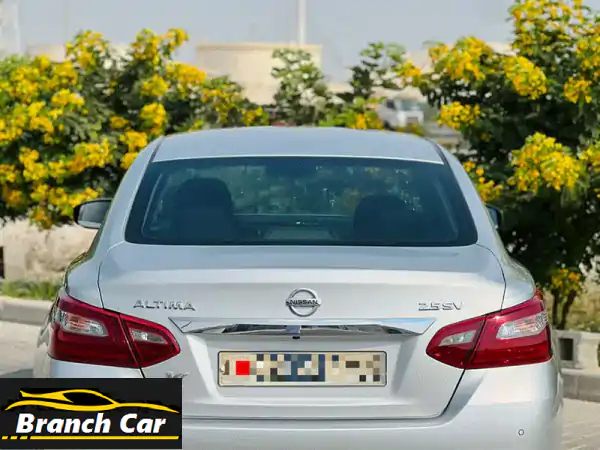 نيسان ألتيما 2018 SV فضي للبيع | وكالة البحرين | صيانة منتظمة بحالة ممتازة