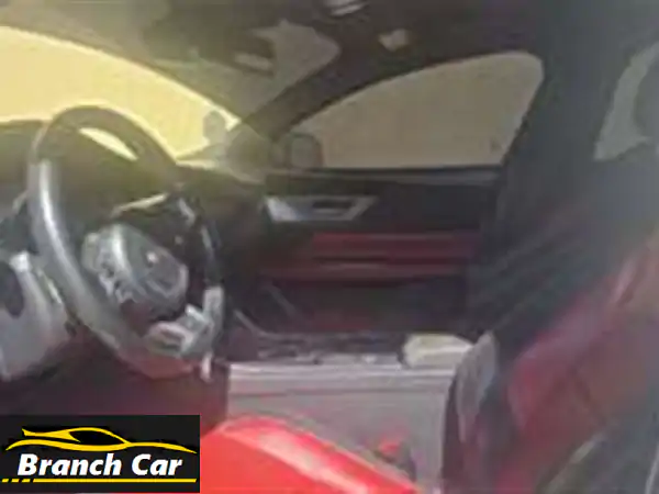 جاكوار XF للبيع بالفجيرة: فرصة ذهبية لعشاق الفخامة بميزانية ذكية (تحتاج صيانة)