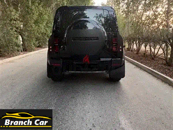 عرض استثنائي: لاند روفر ديفندر 2024 V4 أسود مطفي للبيع في البحرين - وكالة، ضمان وصيانة شاملة