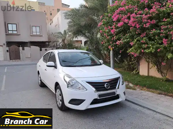 نيسان صني 2023 بيضاء: كالجديدة! مالك واحد، صيانة وكالة،...