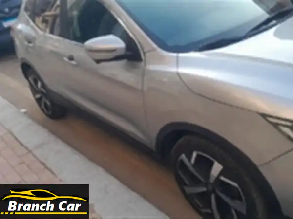 نيسان قشقاي 2018 للبيع: صيانة توكيل كاملة وحالة المصنع – سيارة الأحلام لعائلتك!