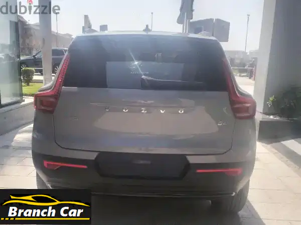 فولفو XC40 2024 الفضية | كأنها جديدة: 35 ألف كم | صيانة كاملة...
