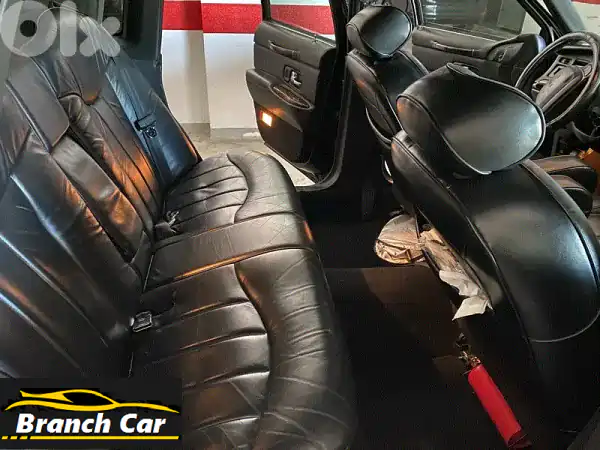 فرصة ذهبية: فورد 1997 سوداء بحالة ممتازة! محرك...