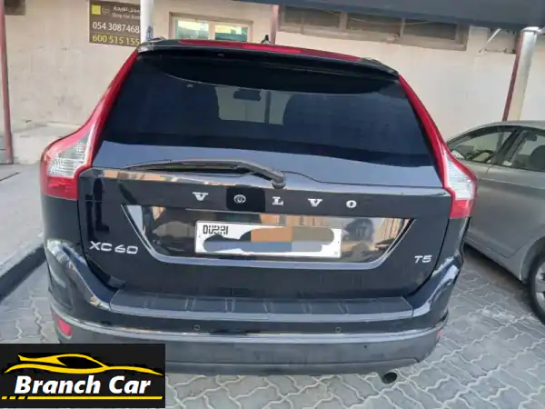 للبيع: فولفو XC60 T5 موديل 2013 - فخامة، قوة...